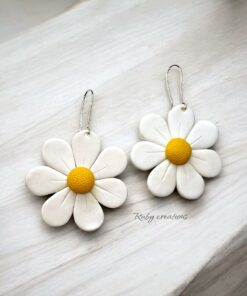 Daisy Dangle Earrings