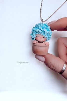 creative process, flowerette in a pot