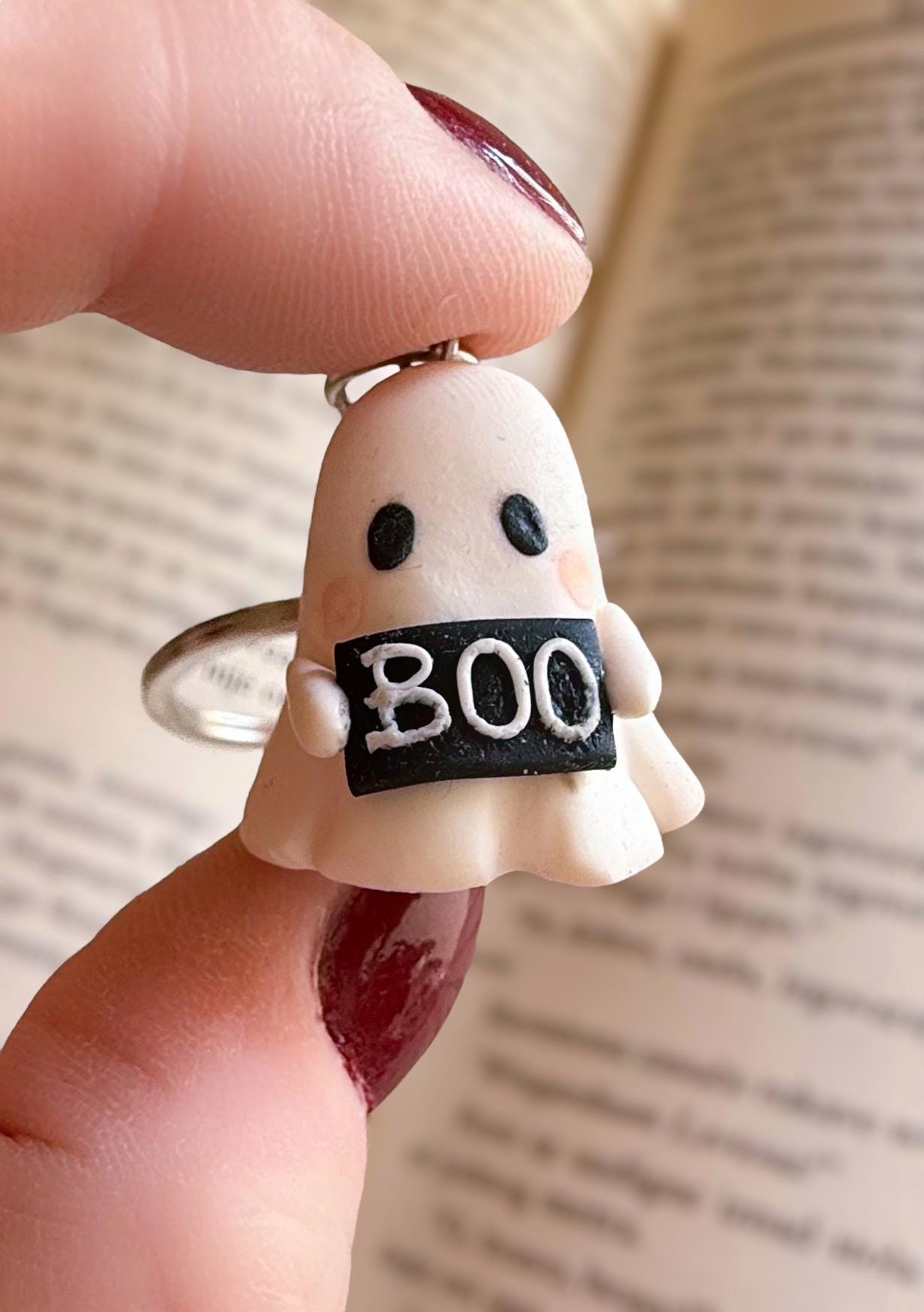 Polymer Clay Ghost Keychain: Handmade Halloween Charm - Image 2