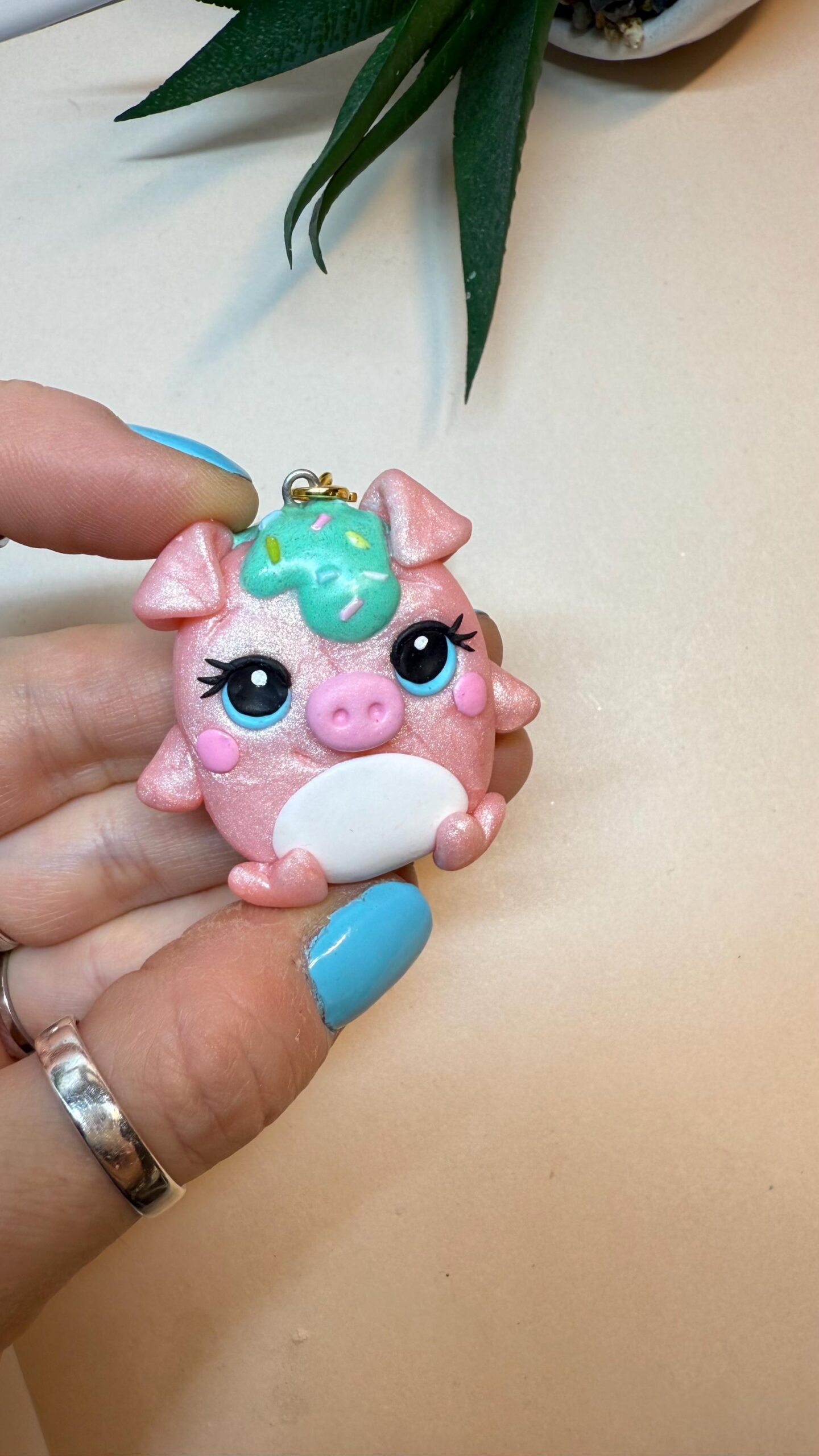 Handmade Pig Keychain – Polymer Clay Animal Charm – Kawaii Bag Accessory Gift - Image 6