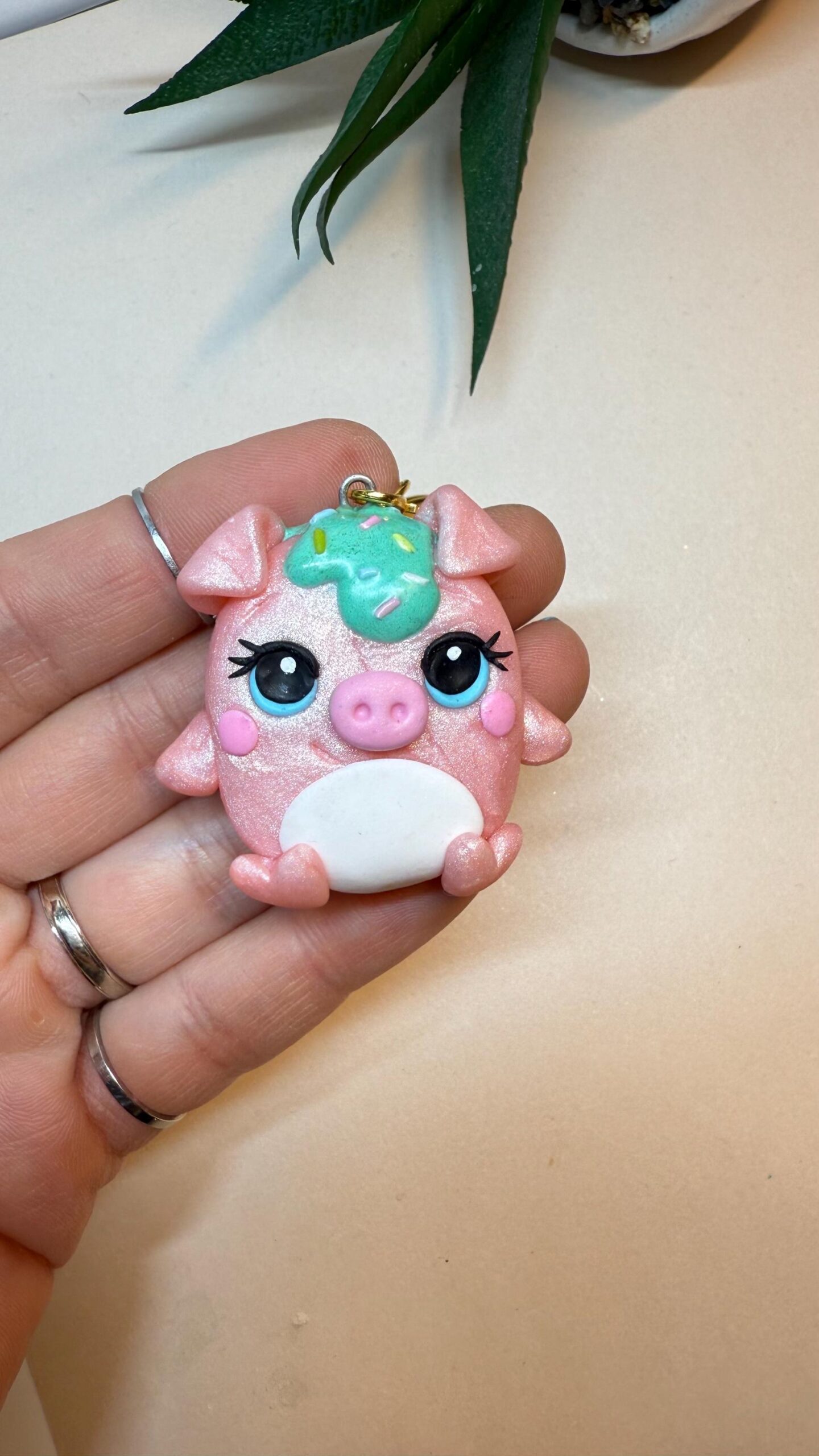 Handmade Pig Keychain – Polymer Clay Animal Charm – Kawaii Bag Accessory Gift - Image 10