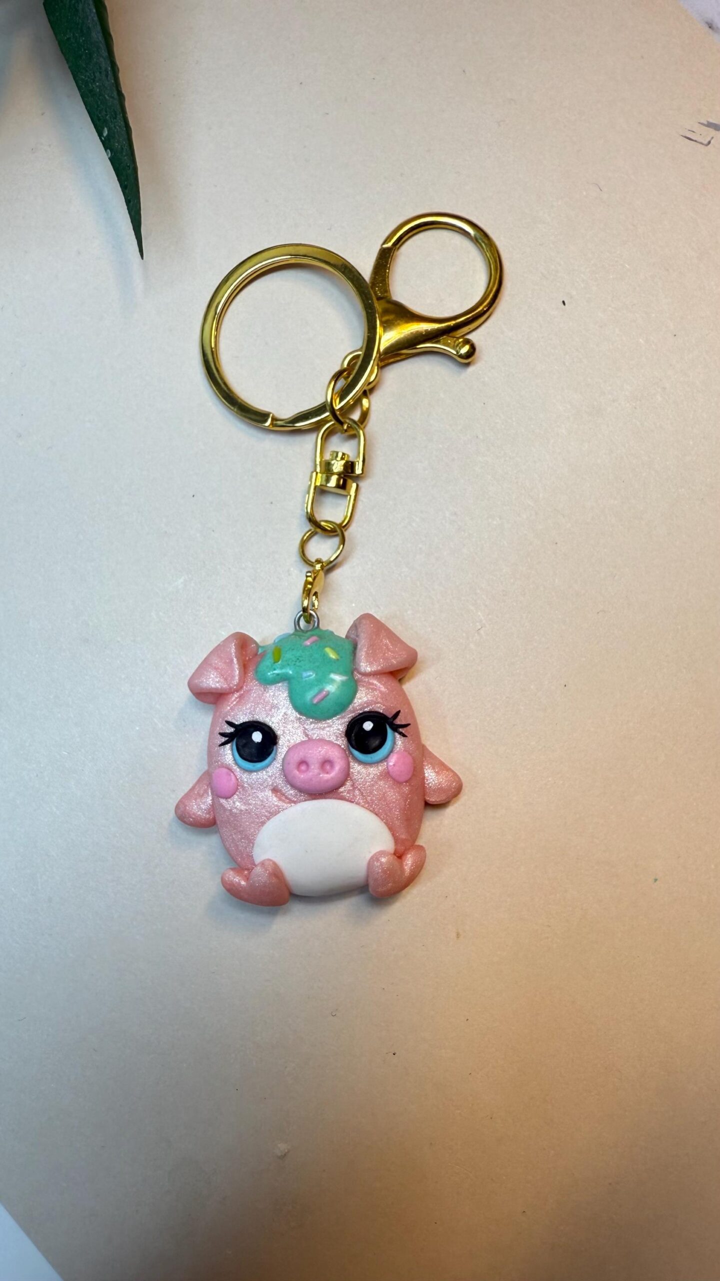 Handmade Pig Keychain – Polymer Clay Animal Charm – Kawaii Bag Accessory Gift - Image 9